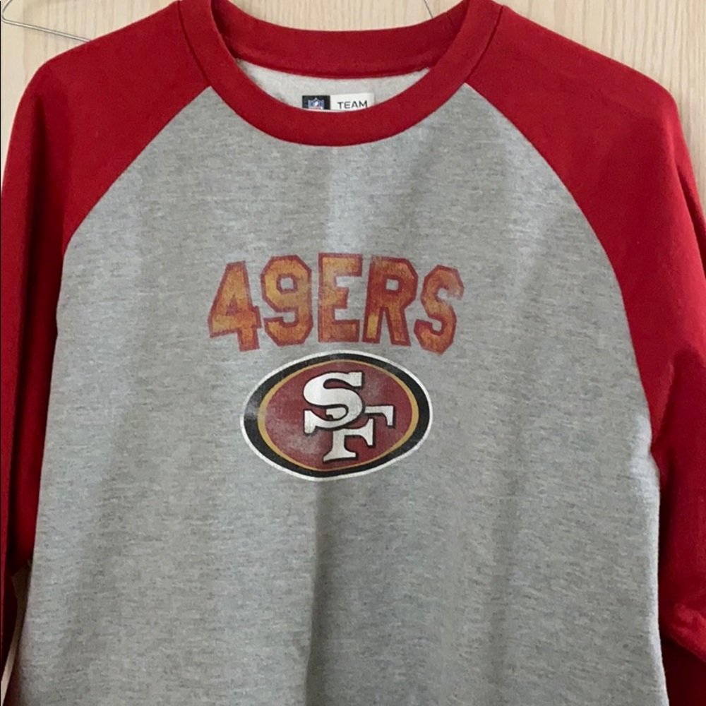 49ers sweatshirt